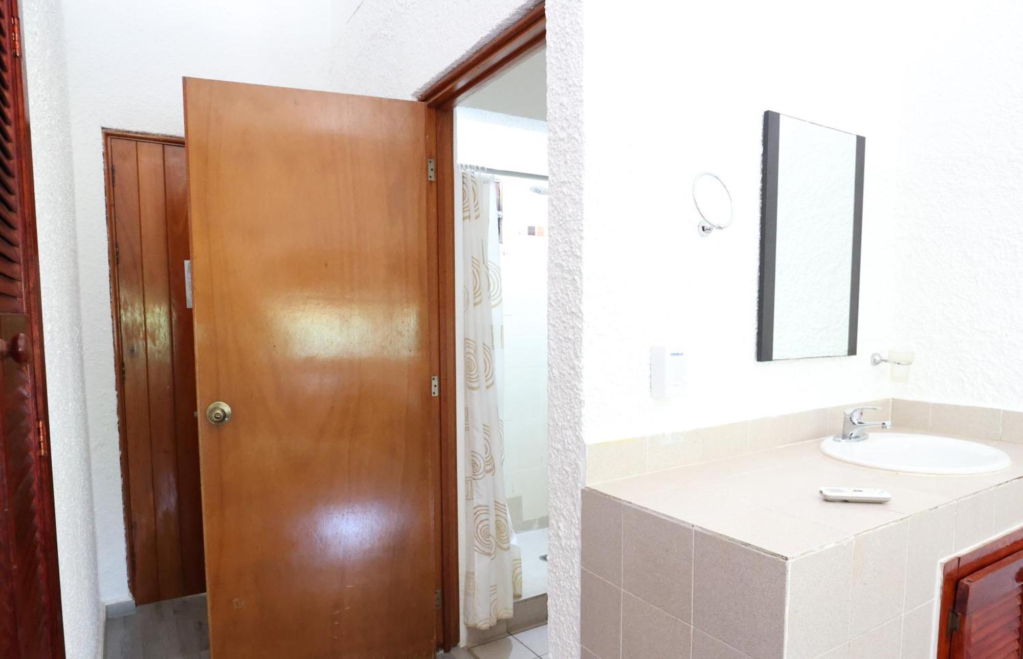 Hotel Bosque Caribe, 5Th Av. Zone Playa del Carmen Eksteriør bilde